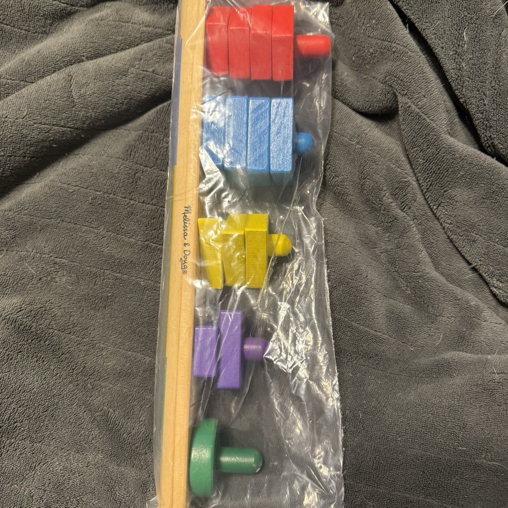 Melissa & Doug Stack & Sort Board Toy W/Wooden Shapes EUC *Missing 1 piece* - Picture 2 of 6